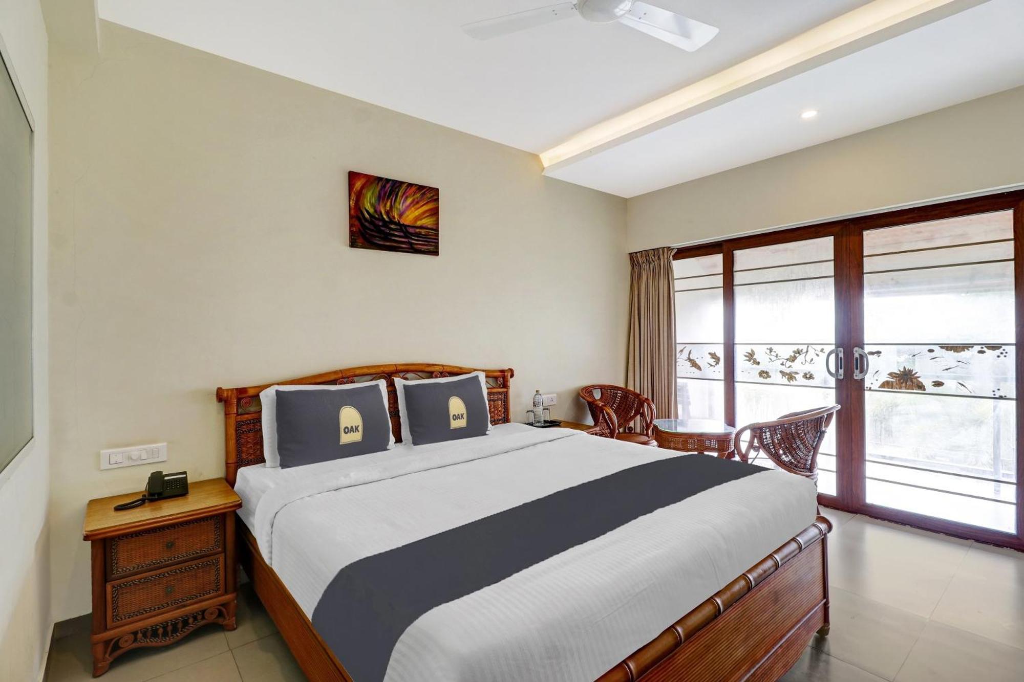 พาเล็ต - เอดาสเซอรี ซีไลน์ วิลลา สเตย์ Hotel Kochi ภายนอก รูปภาพ