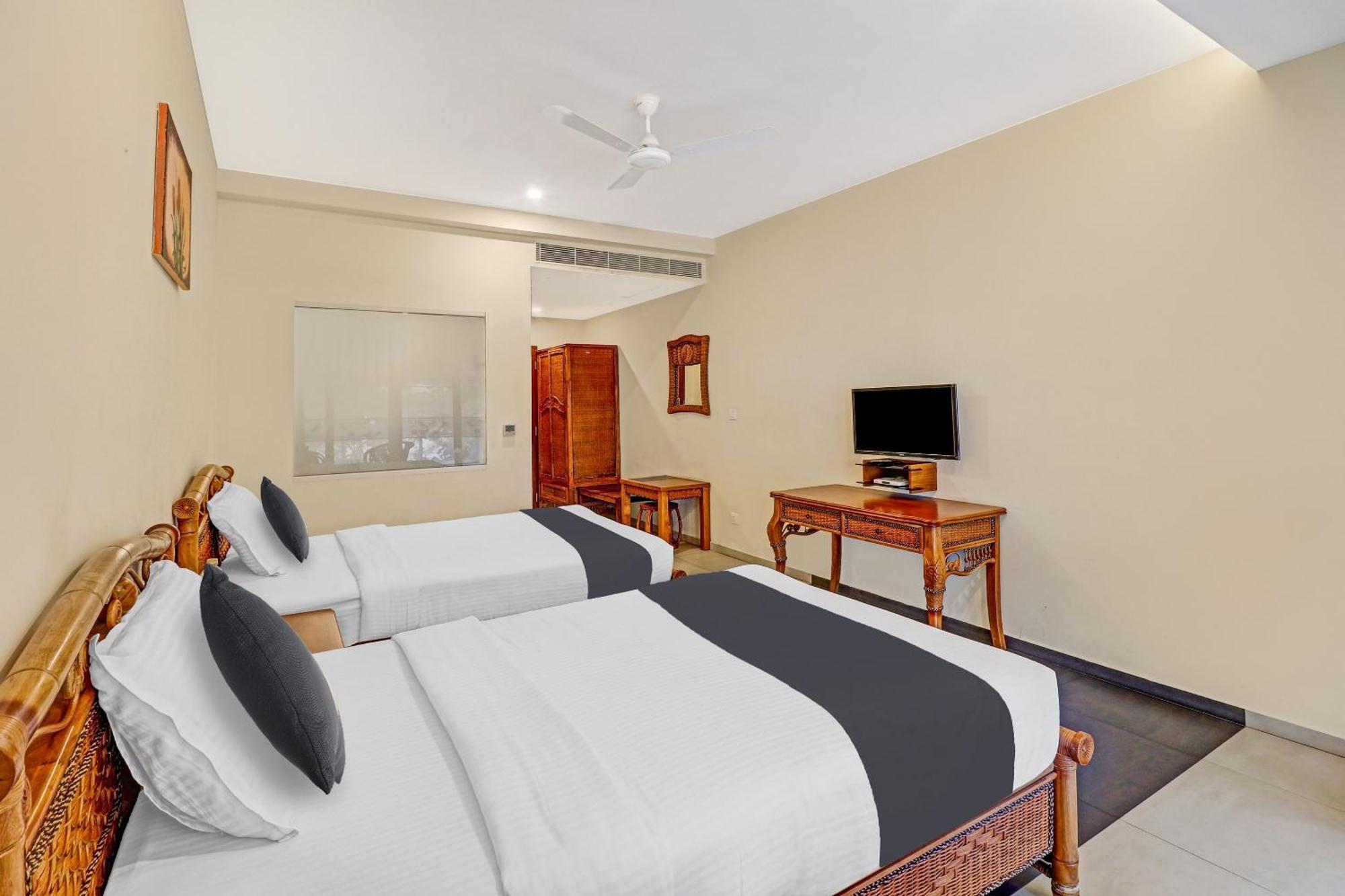 พาเล็ต - เอดาสเซอรี ซีไลน์ วิลลา สเตย์ Hotel Kochi ภายนอก รูปภาพ