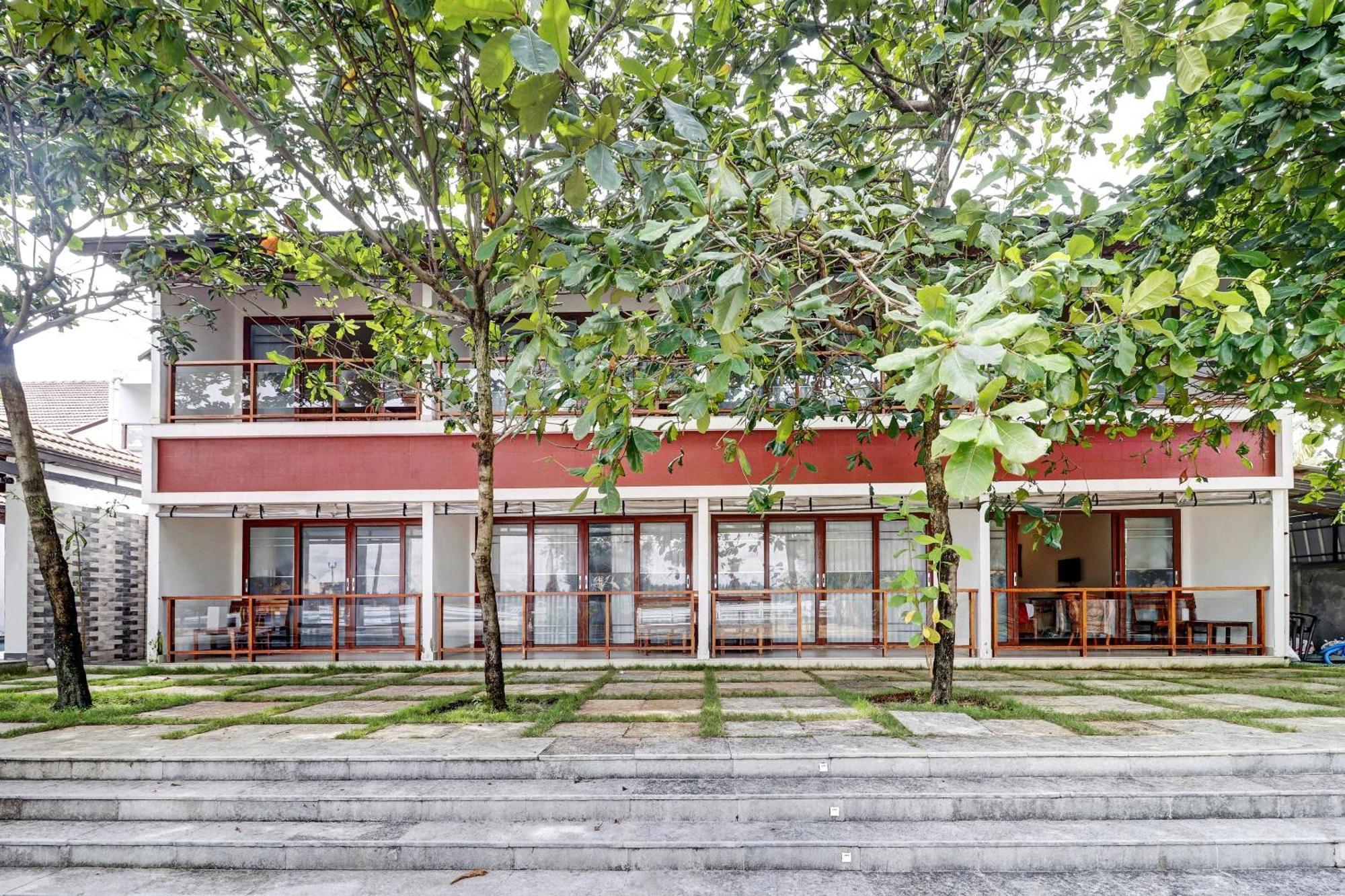 พาเล็ต - เอดาสเซอรี ซีไลน์ วิลลา สเตย์ Hotel Kochi ภายนอก รูปภาพ