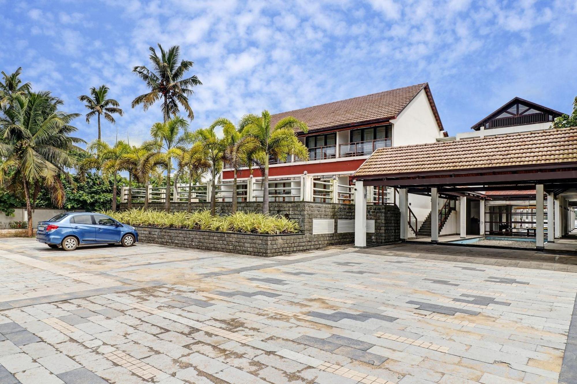 พาเล็ต - เอดาสเซอรี ซีไลน์ วิลลา สเตย์ Hotel Kochi ภายนอก รูปภาพ