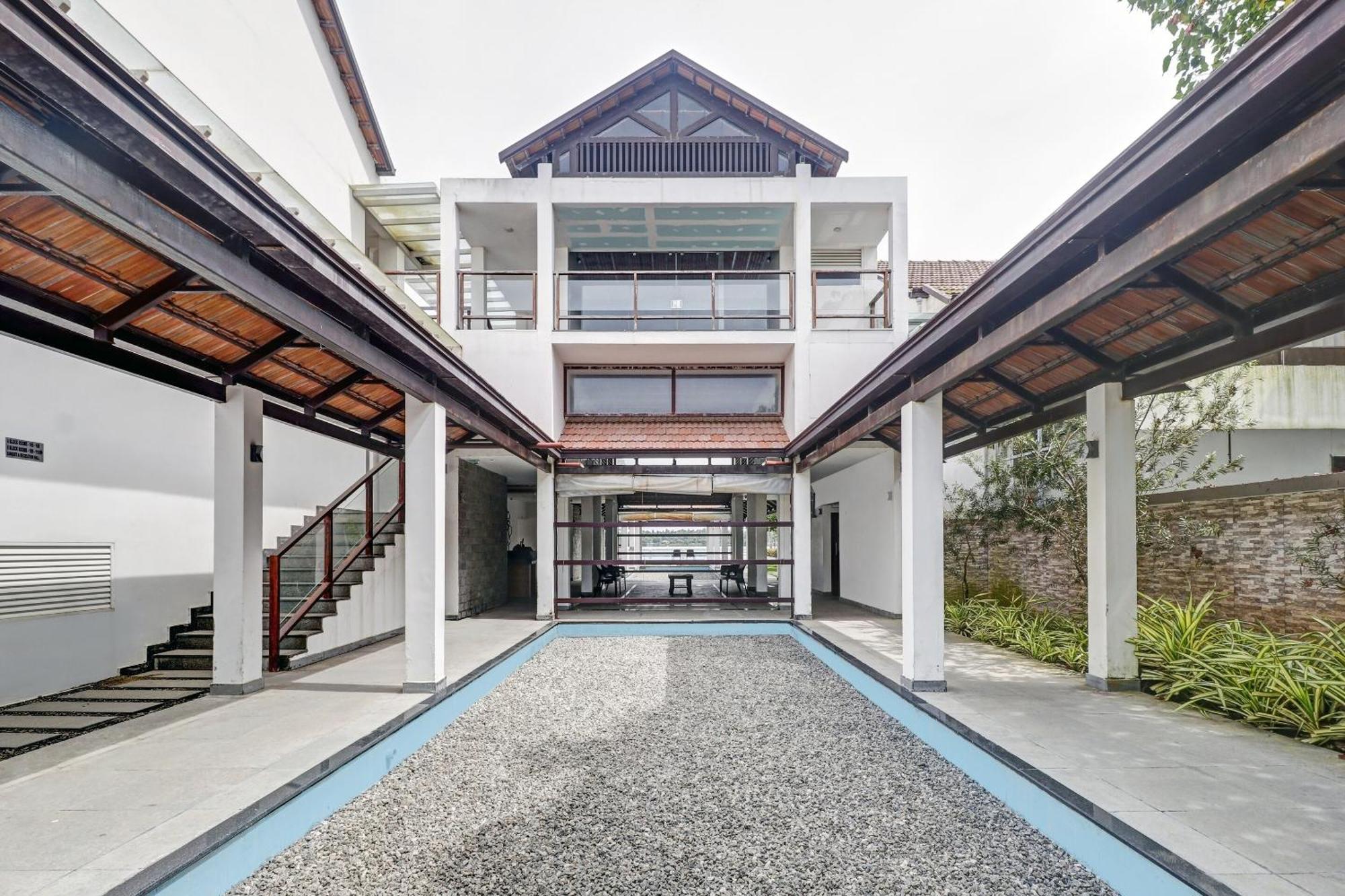 พาเล็ต - เอดาสเซอรี ซีไลน์ วิลลา สเตย์ Hotel Kochi ภายนอก รูปภาพ