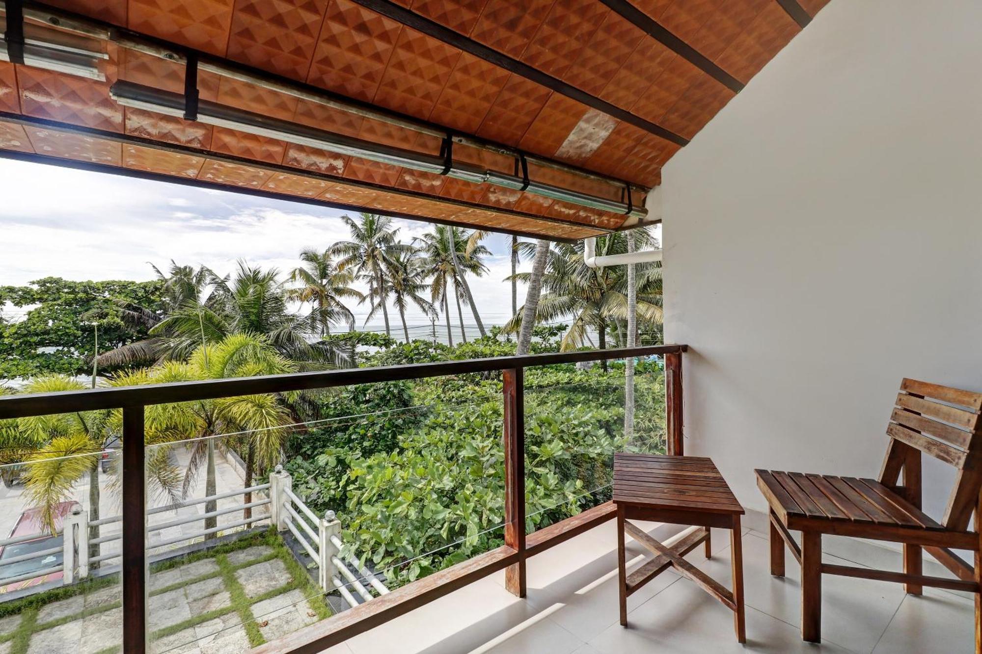 พาเล็ต - เอดาสเซอรี ซีไลน์ วิลลา สเตย์ Hotel Kochi ภายนอก รูปภาพ