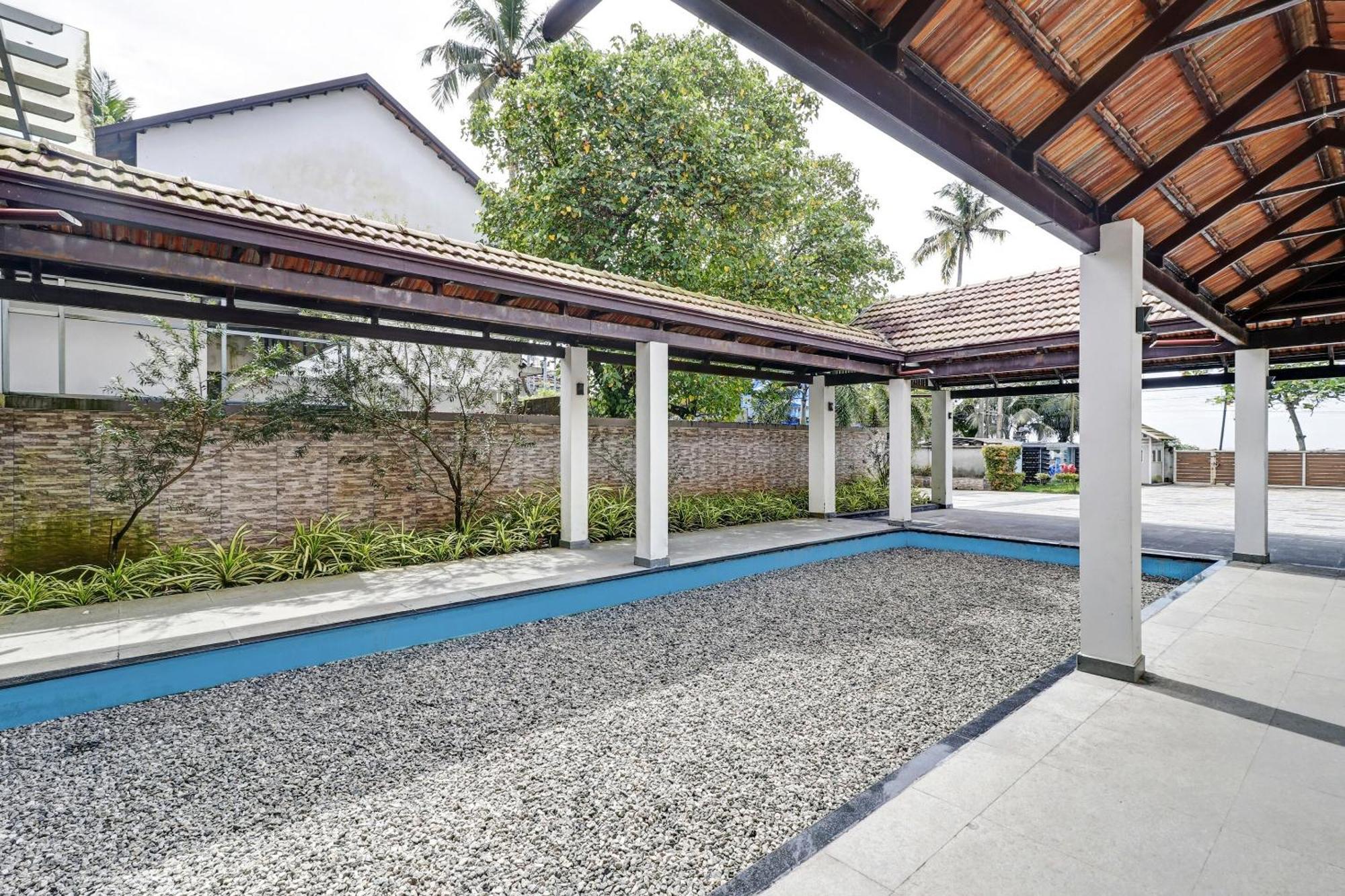 พาเล็ต - เอดาสเซอรี ซีไลน์ วิลลา สเตย์ Hotel Kochi ภายนอก รูปภาพ